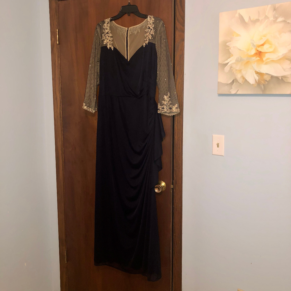 Formal Dress, 18W plus sz, dark navy/gold trim